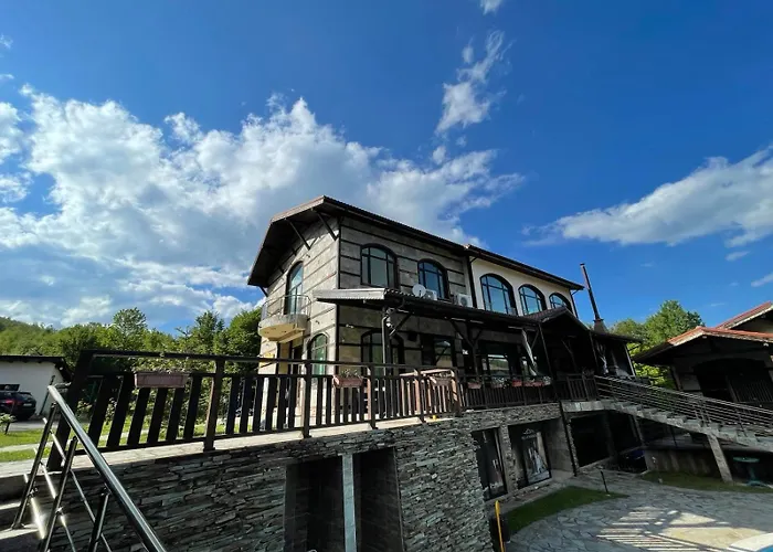 Хотел тодорини кукли