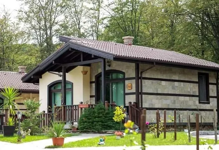 тодорини кукли Хотел *